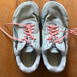 Altra Torin 5, size 9, 40.5